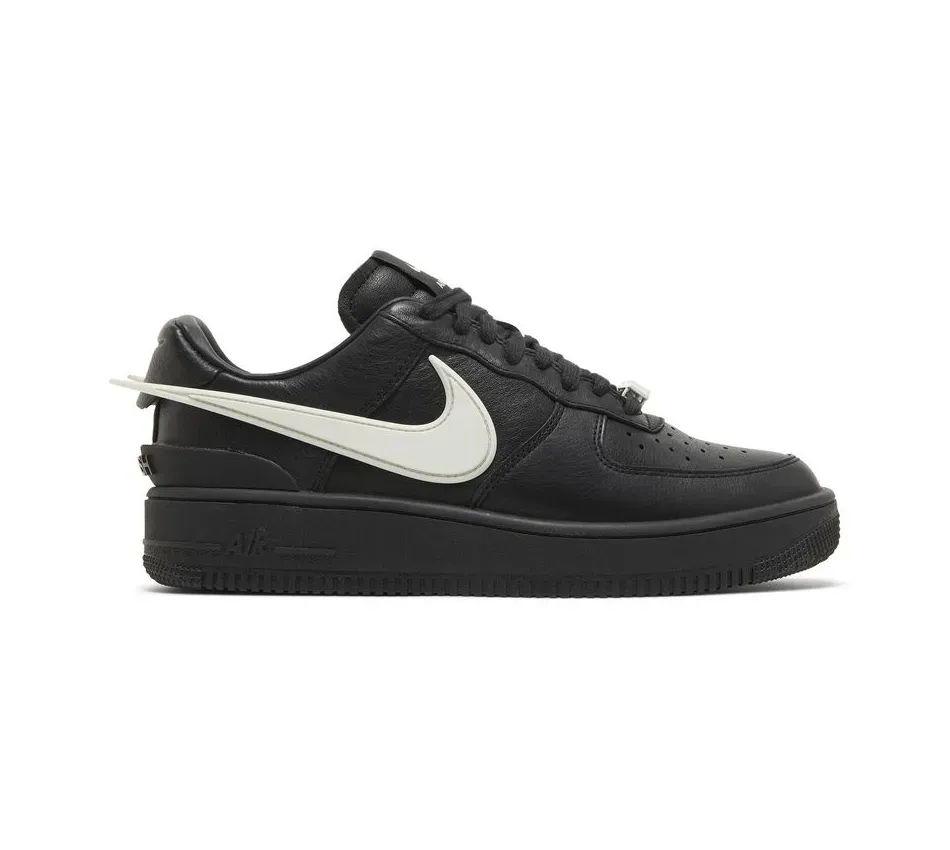 Air Force 1 Low Ambush Black фото