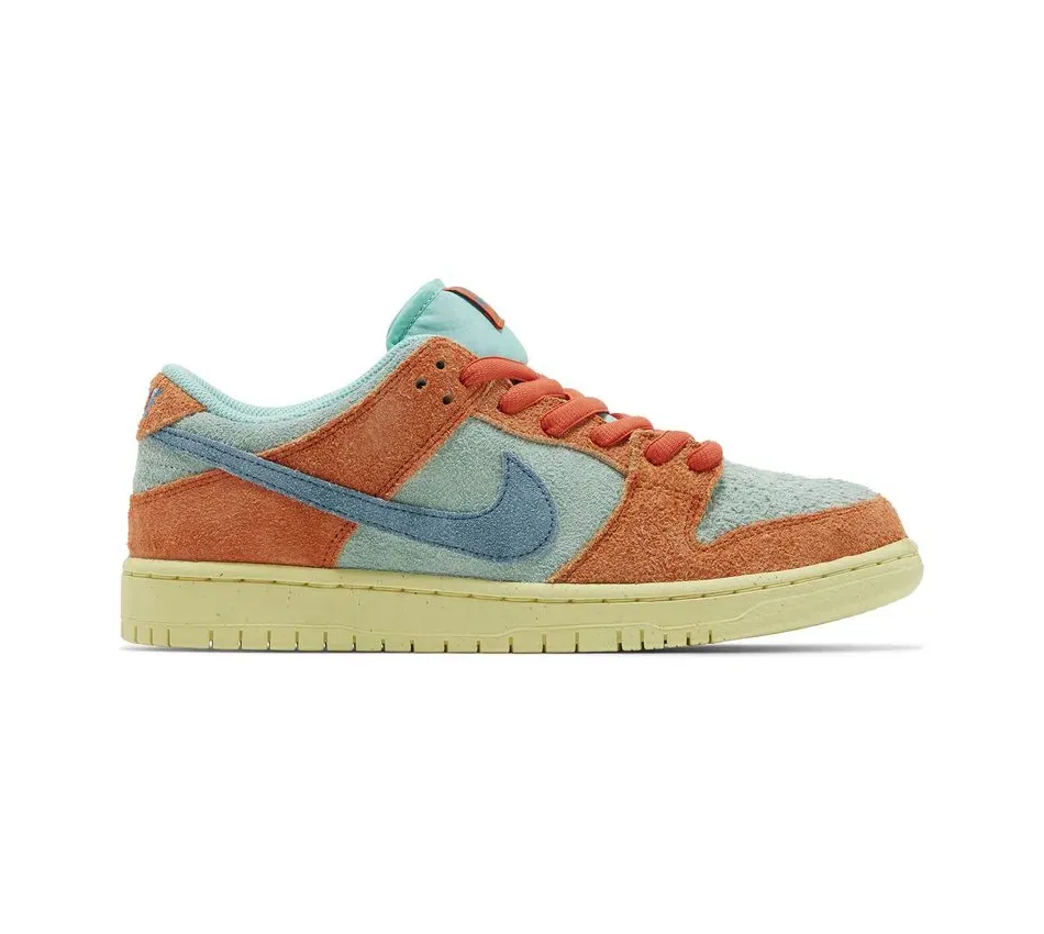 Dunk Low Orange Emerald Rise фото