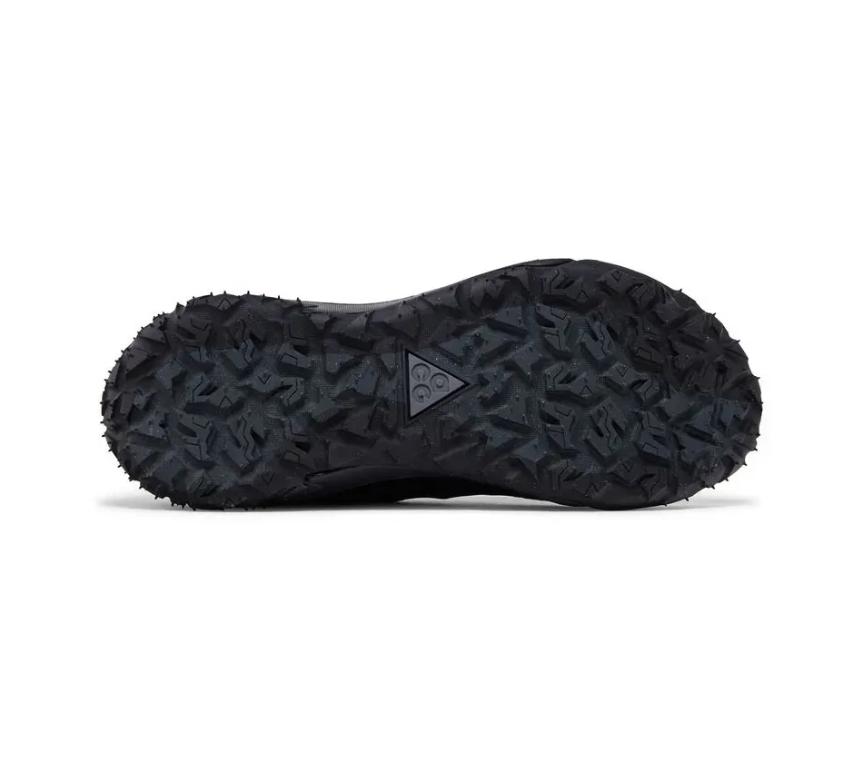 ACG Mountain Fly 2 Low Triple Black фото