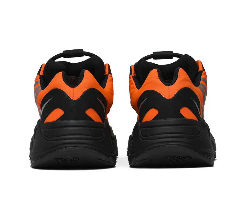 Yeezy Boost 700 MNVN Yeezy Boost 700 MNVN Orange Black (2020) фото