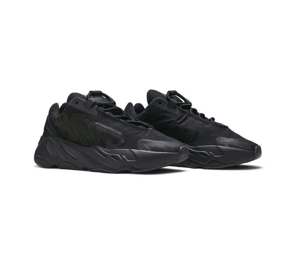 Yeezy Boost 700 MNVN Yeezy Boost 700 MNVN Triple Black (2020) фото