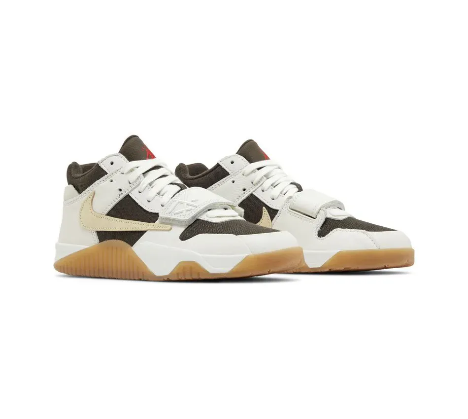 Jumpman Jack Travis Scott Sail фото