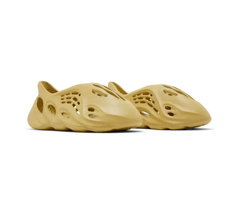 Yeezy Foam Runner Yeezy Foam Runner Sulfur фото