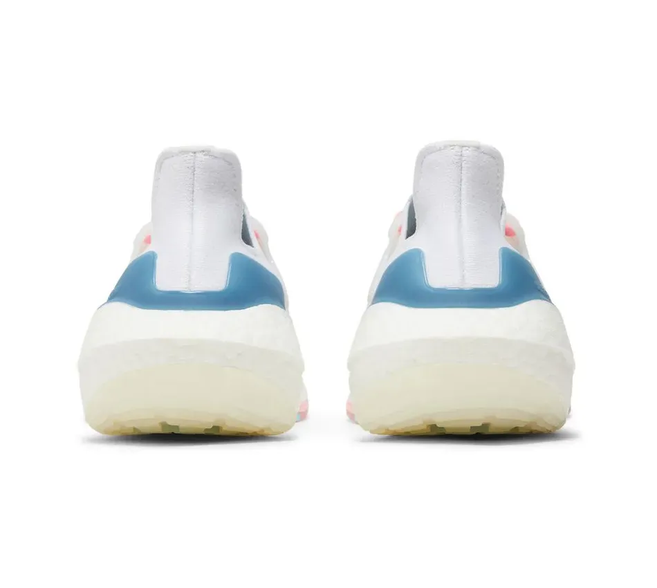 Ultra Boost 22 White Almost Blue фото