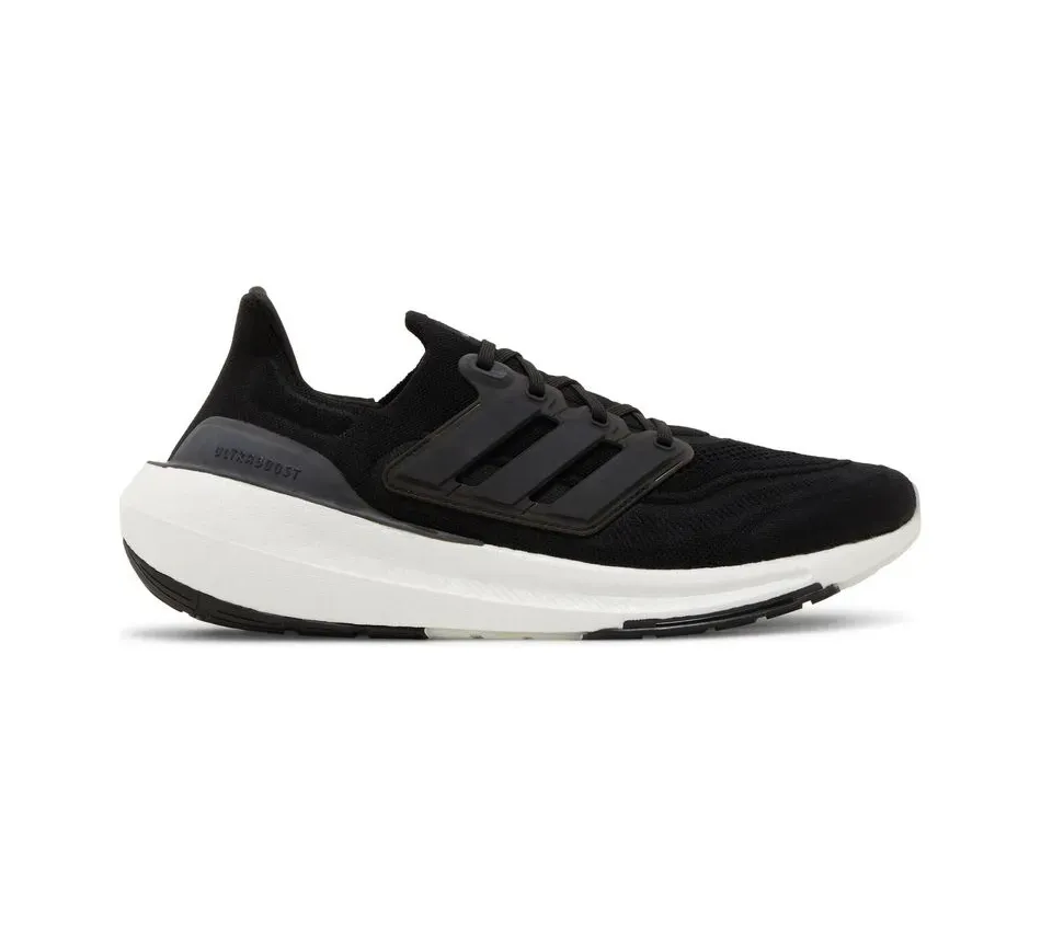 Новые низкие кроссовки Adidas Ultra Boost Light Black White (Чёрный) Унисекс
