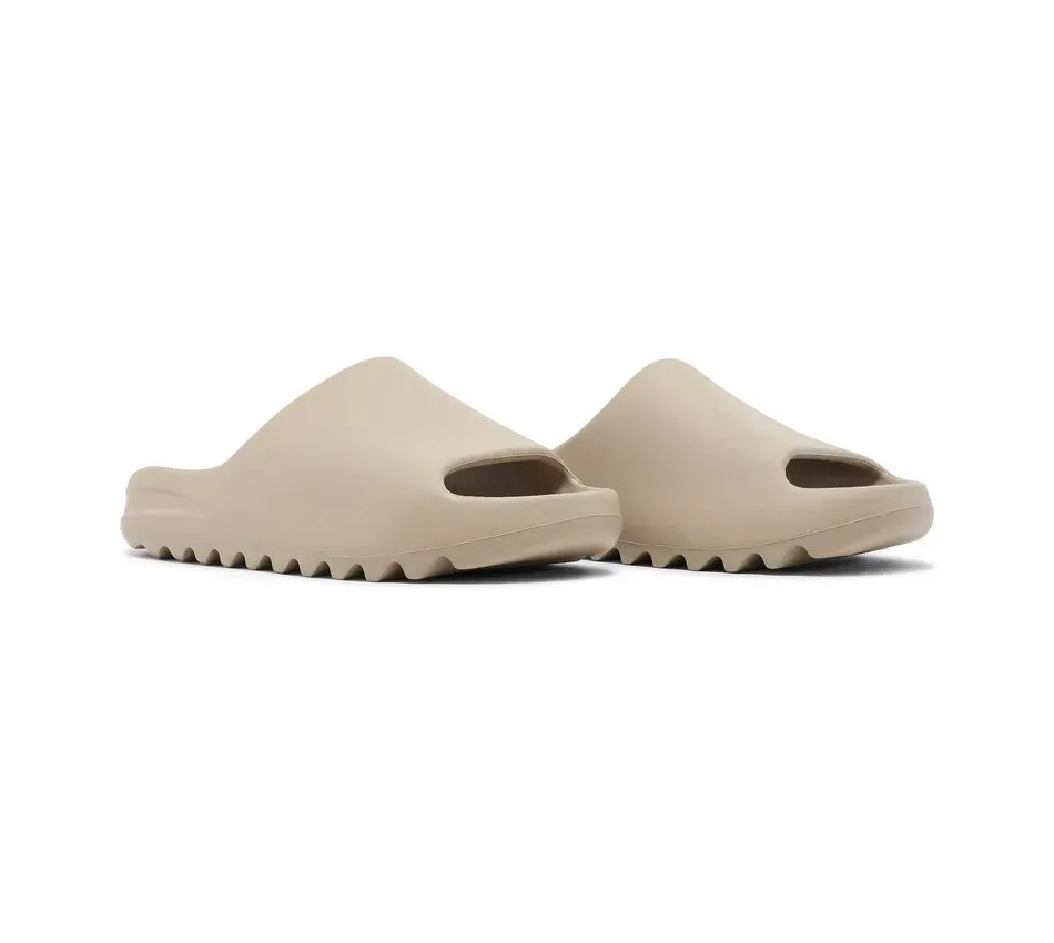 Yeezy Slide Pure фото