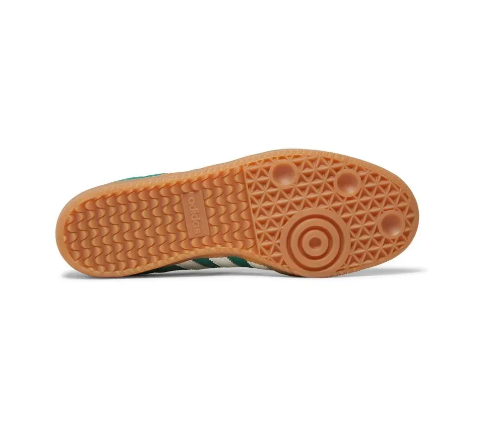 Collegiate Green Gum