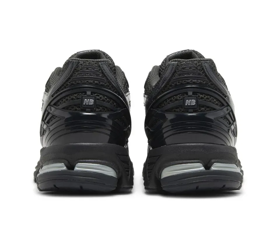 Black Metallic Silver