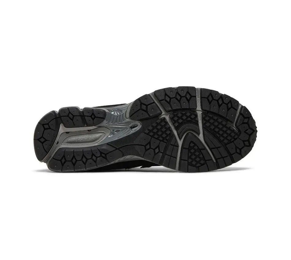 2002R Black Dark Grey White фото