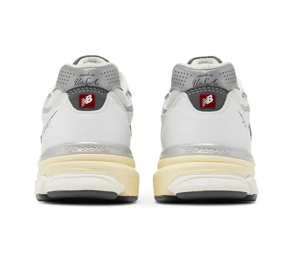 990 Teddy Santis x 990 V3 Sea Salt фото