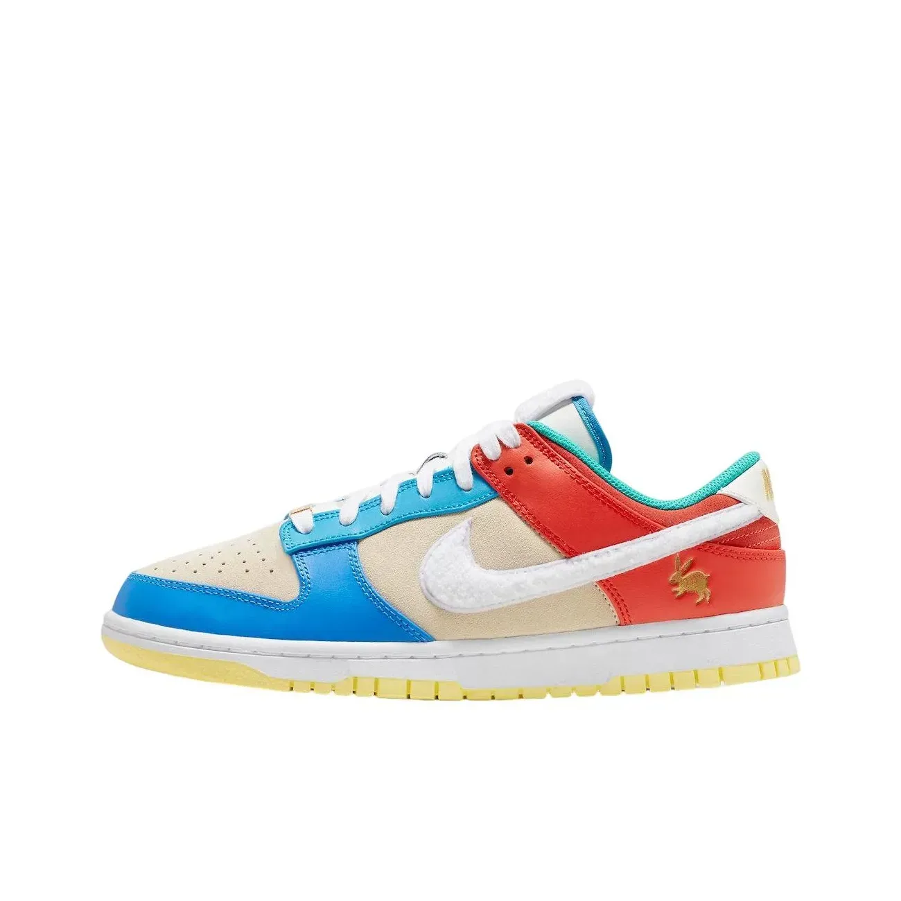 Nike Dunk Low Top Skateboarding Sneakers Multi Color Nike Dunk Low Top Skateboarding Sneakers Multi Color