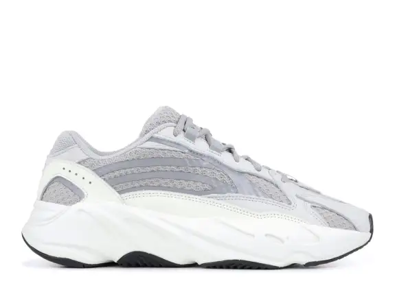 Yeezy Boost 700 V2 Static (2019) фото